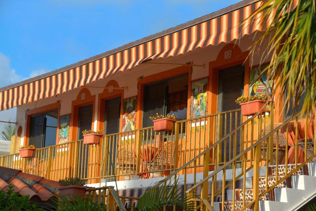 Blue Seas Courtyard Hotell Lauderdale-by-the-Sea Exteriör bild
