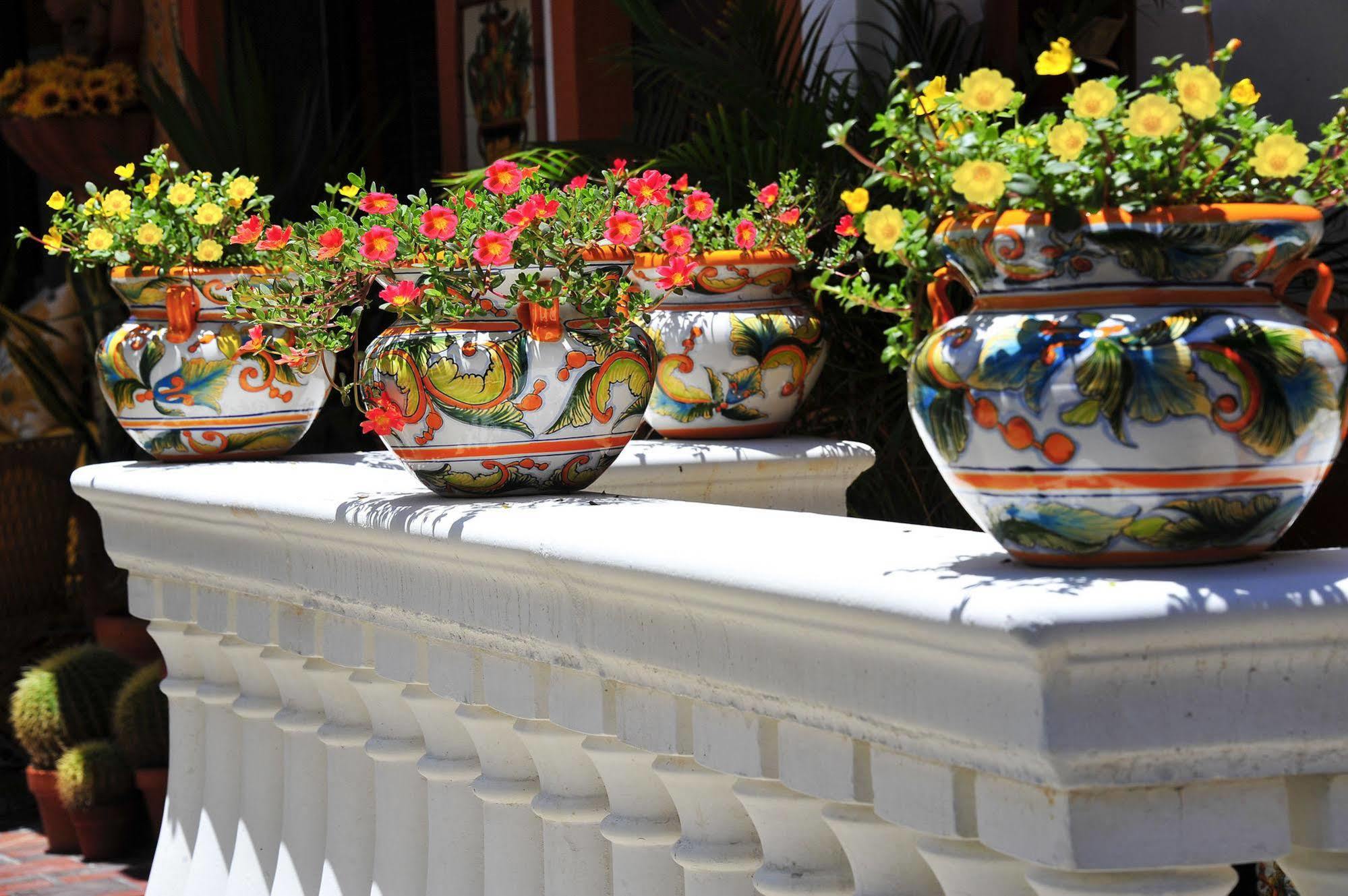 Blue Seas Courtyard Hotell Lauderdale-by-the-Sea Exteriör bild